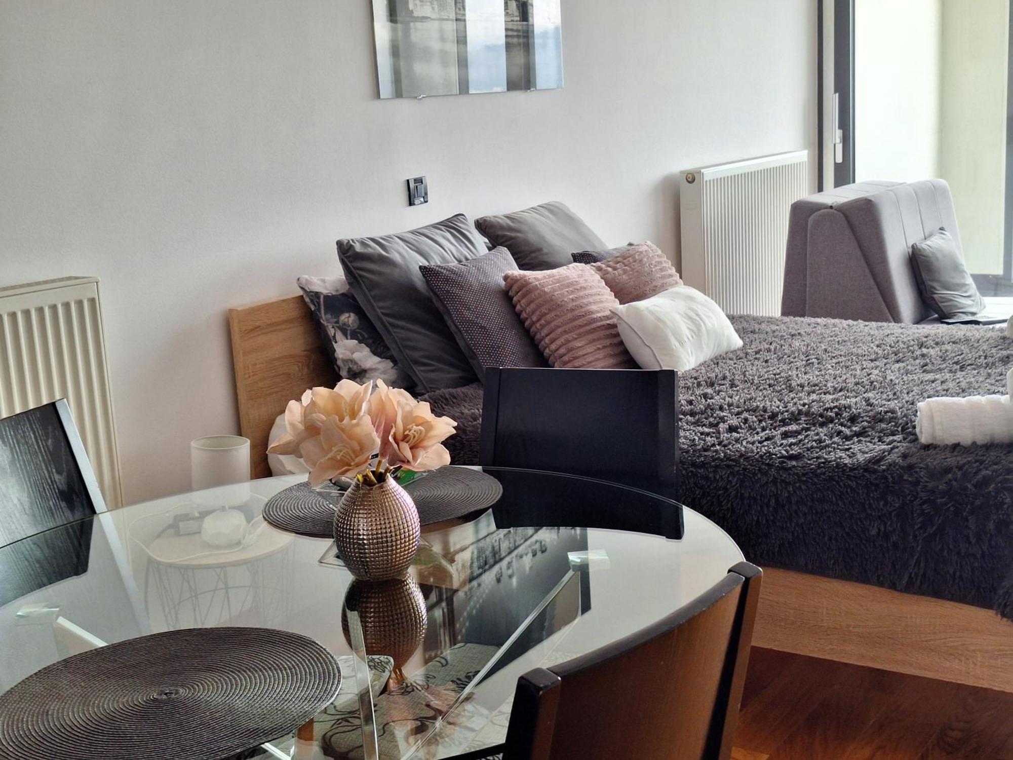 Studio Apartman Anamaria ซาเกร็บ ภายนอก รูปภาพ